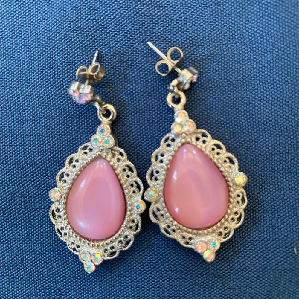 1928 pink and silver drop earring.